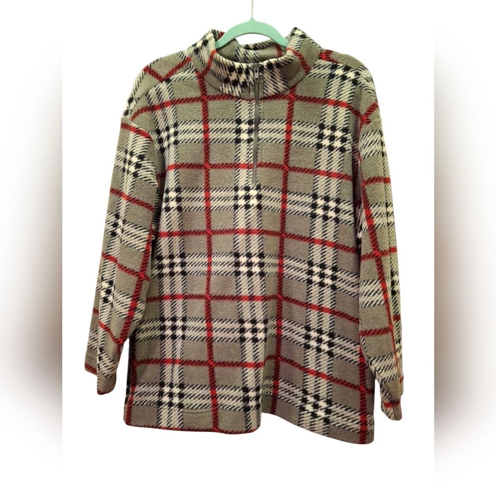 "Montana Blues"Red and Black Fleece top with Stand-Up Collar. Polyester& nylon